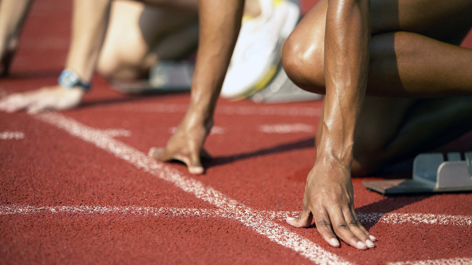 中国足球举办全国青少年足球夏令营，中国足球举办全国青少年足球夏令营比赛